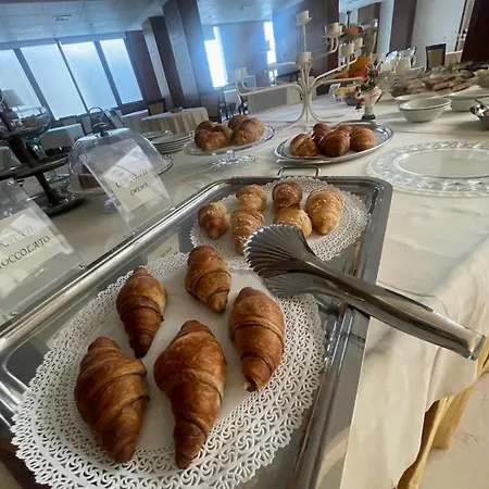 Hotel Sacco 3*